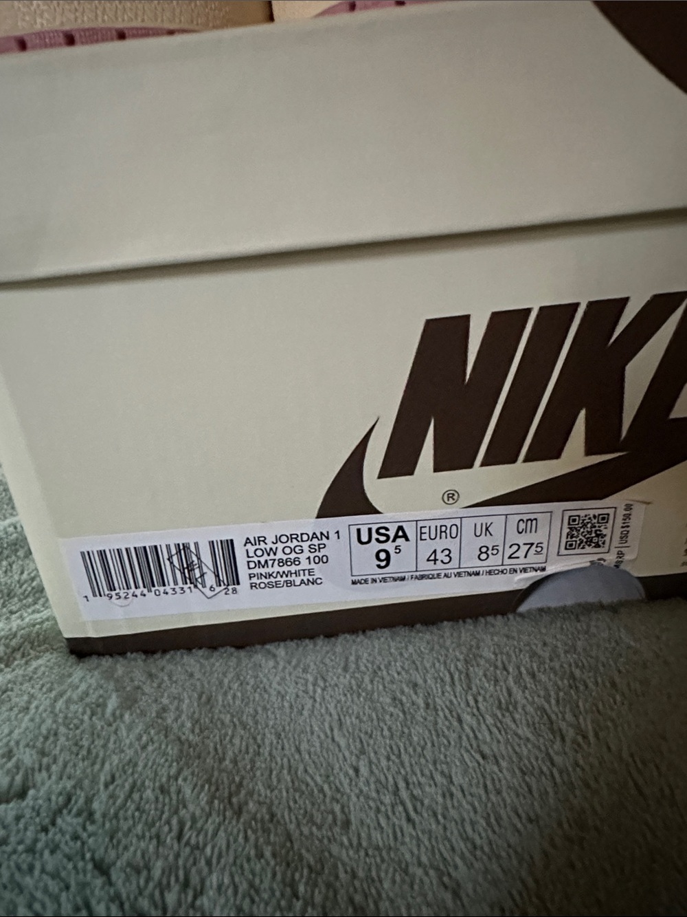 TRAVIS SCOTT LOW JORDAN ONE PINK WITH ROSE RED SWOOSH !!! BRAND NEW !!! - Picture 6 of 9